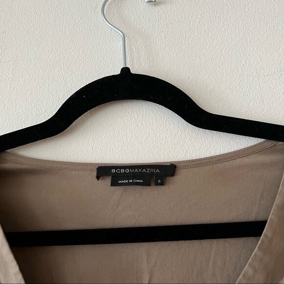 BCBGMaxAzria Tan Puff Sleeve Tie Front Dress - Picture 3 of 5